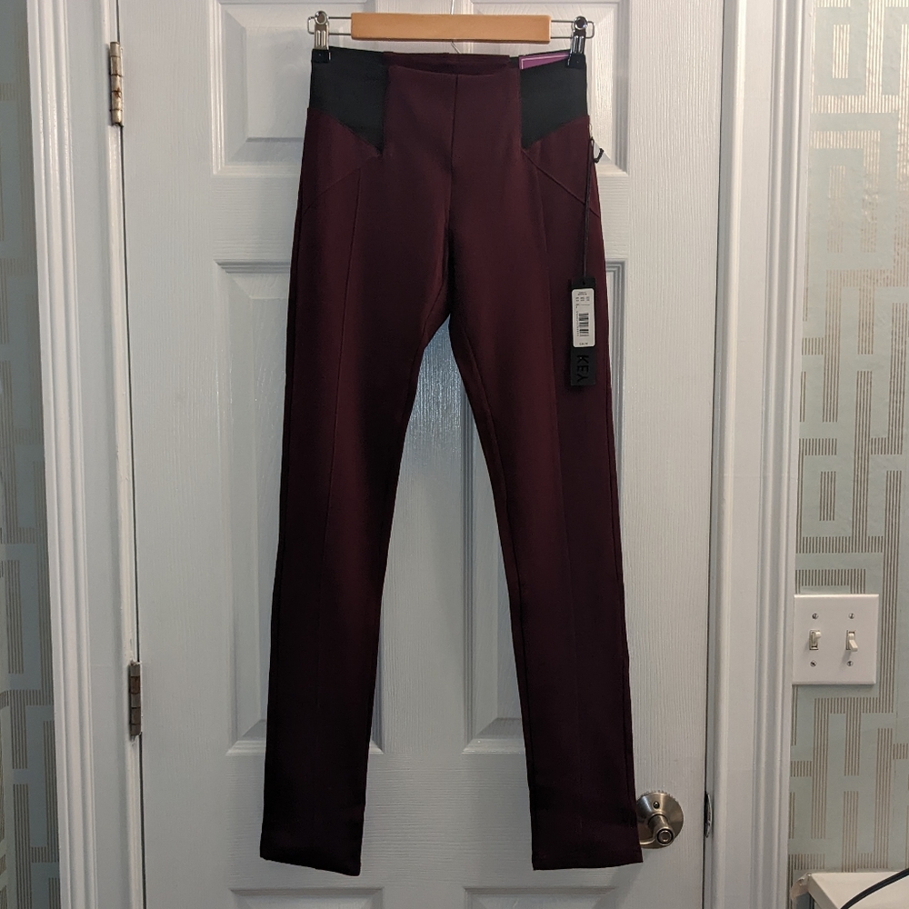 NWT S Copper Key Curvy Fit Burgundy leggings dark red